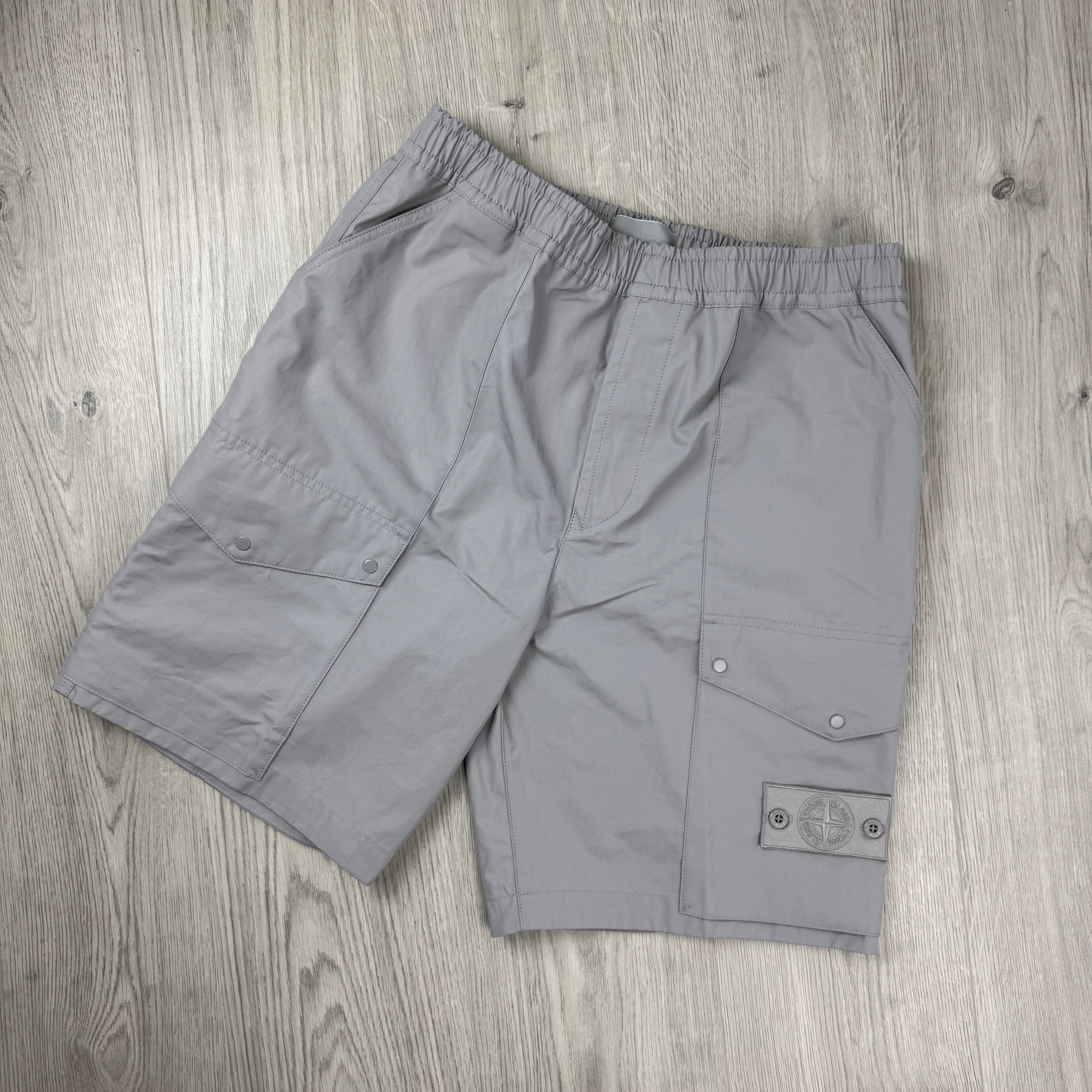 Stone Island Ghost Cargo Shorts - Dust Grey
