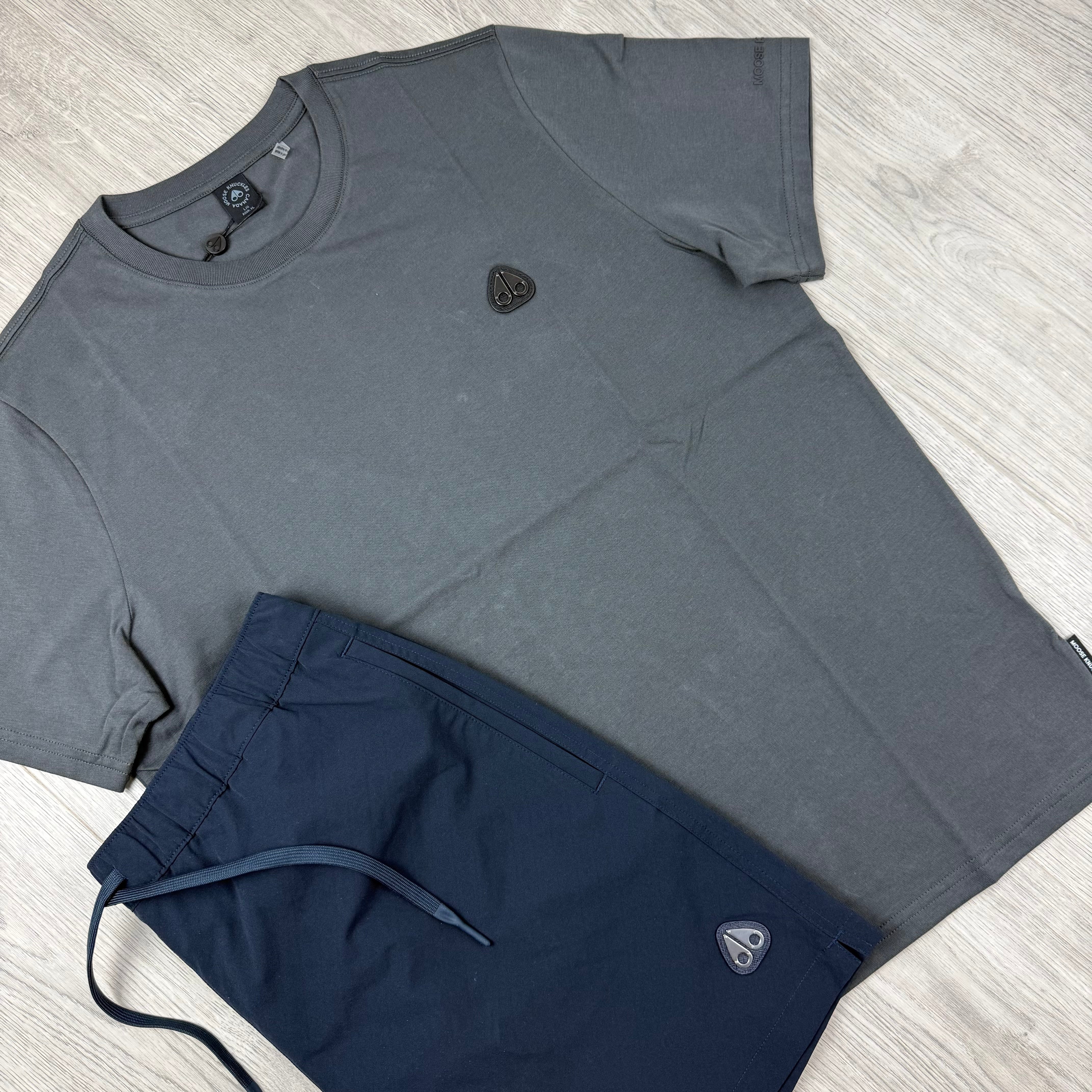 Moose Knuckles Holiday Set - Cement/Navy