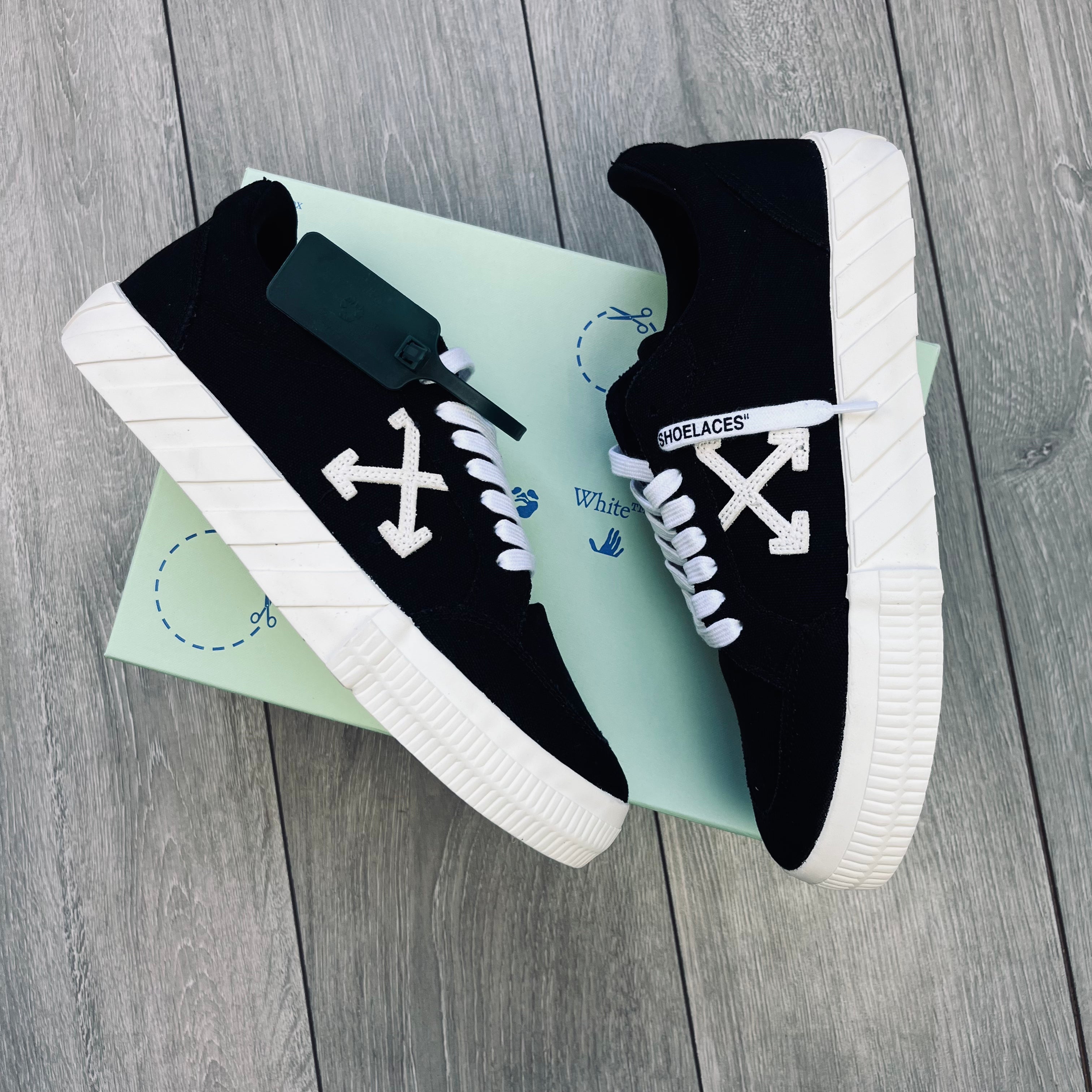 Off-White Canvas Sneakers - Black