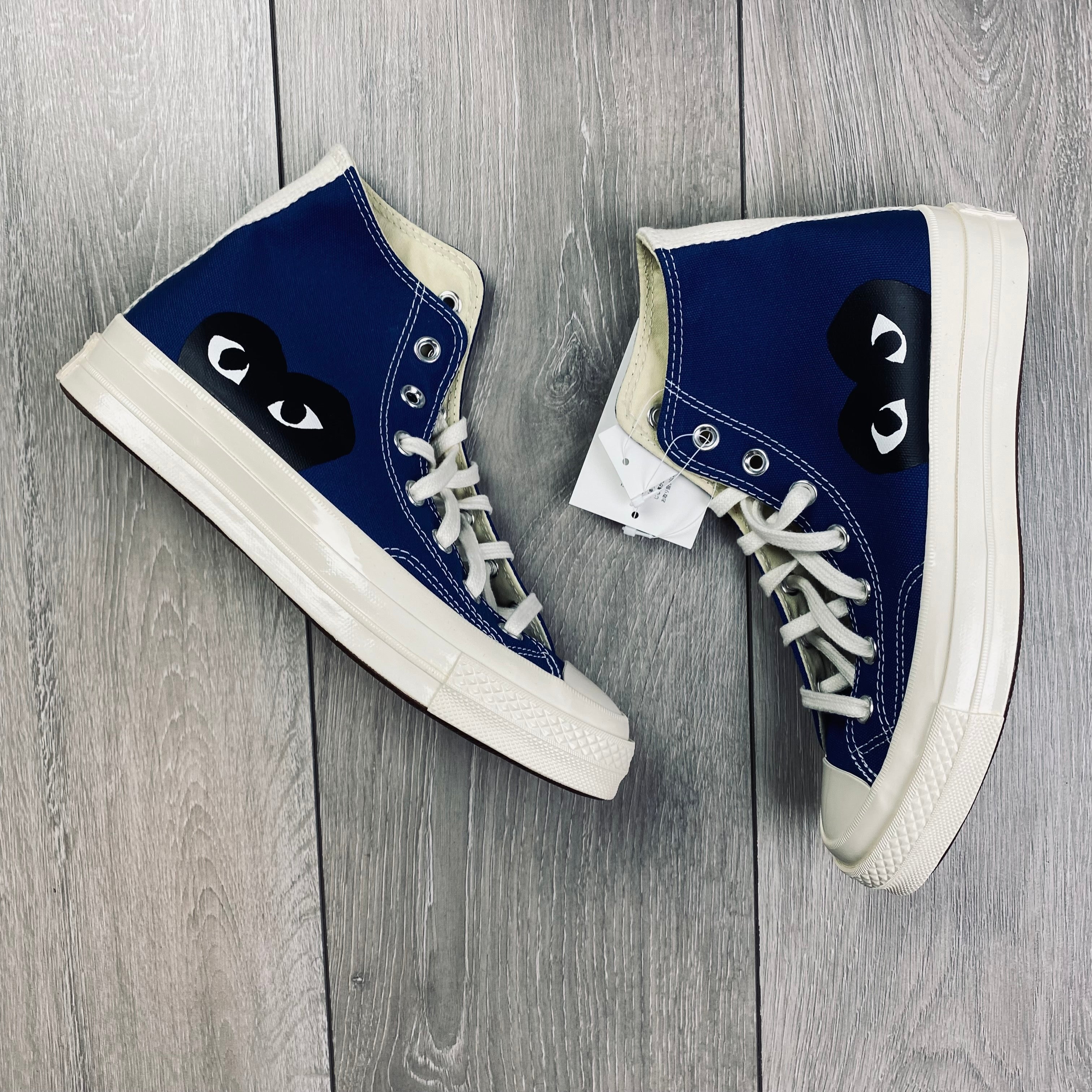 Comme des Garçons PLAY Sneakers - Navy